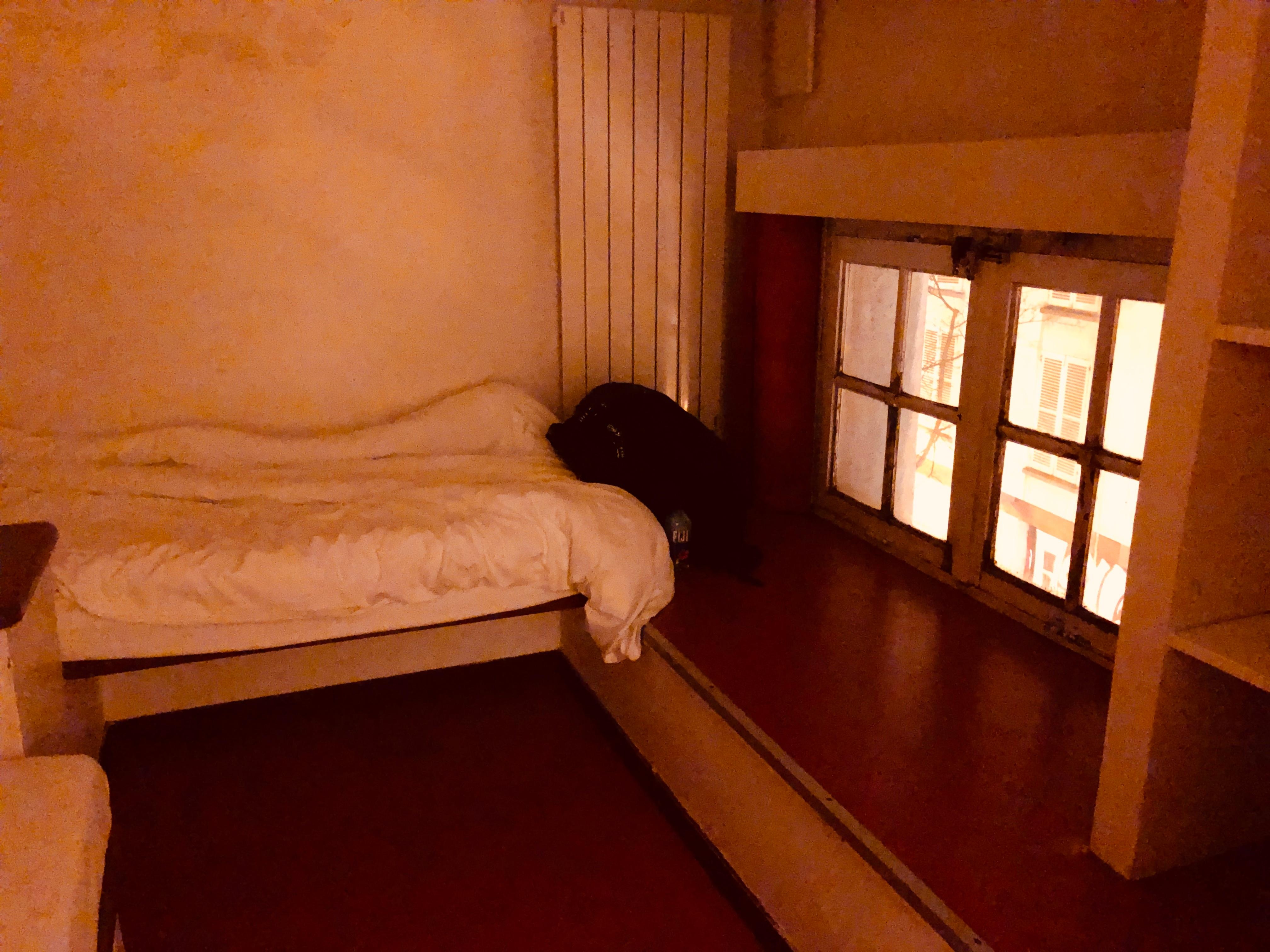 (But poor sound insulation)