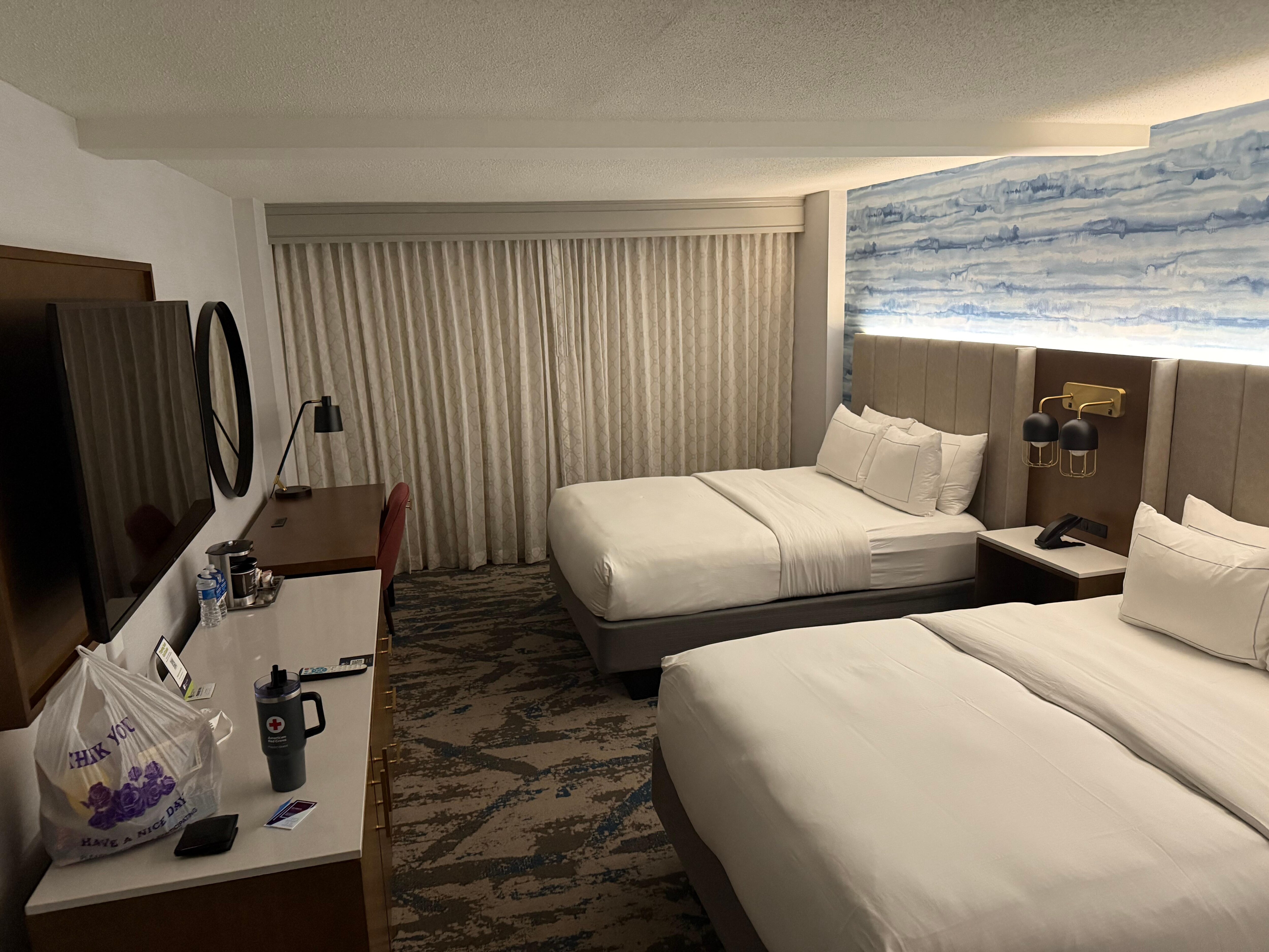 Very nice room. Comfortable beds