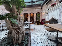 Breakfast and staff were excellent! Very nice and attentive