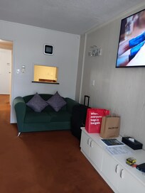 Lounge/bedroom