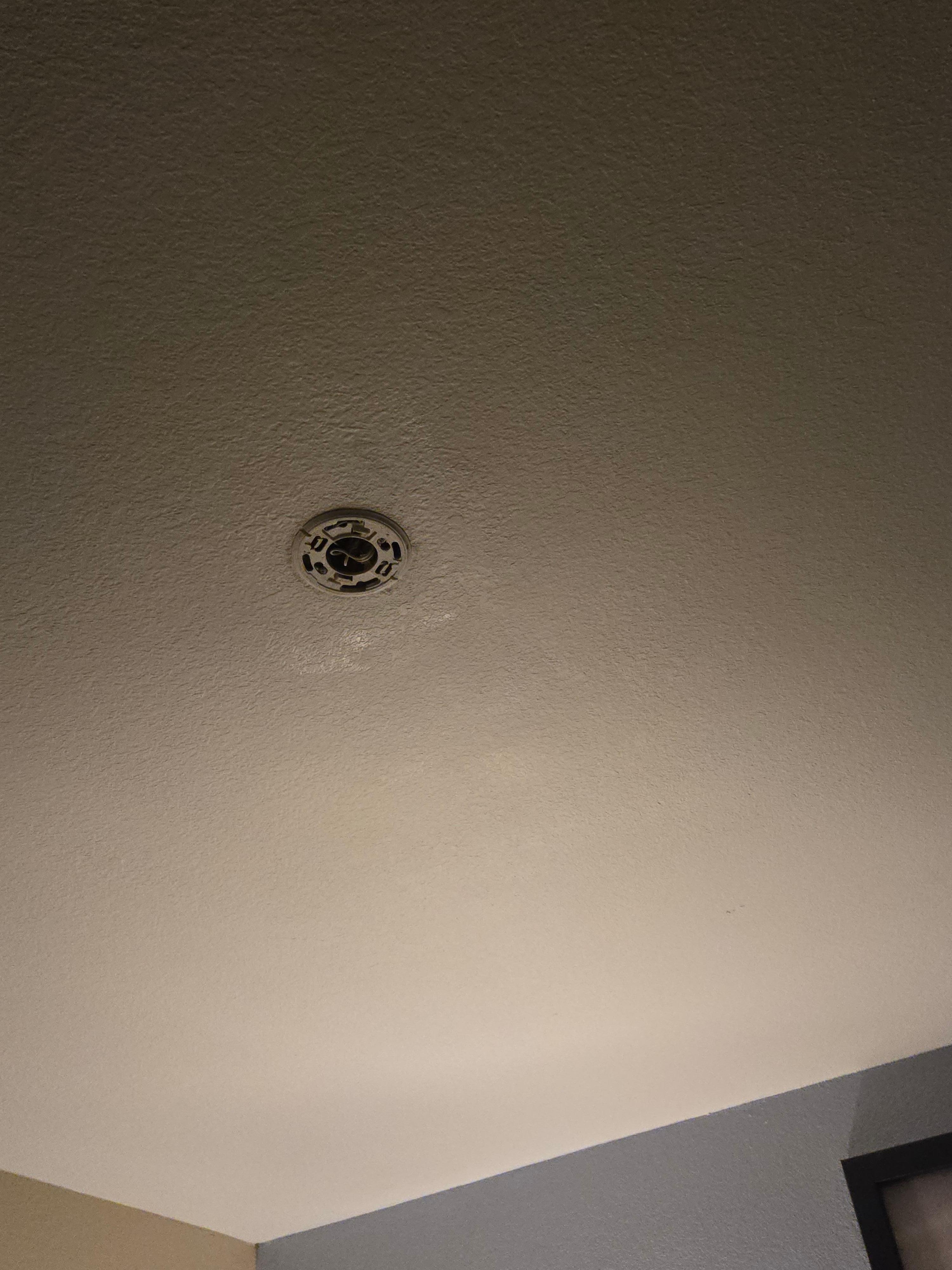Spot where missing smoke detectors should have been.