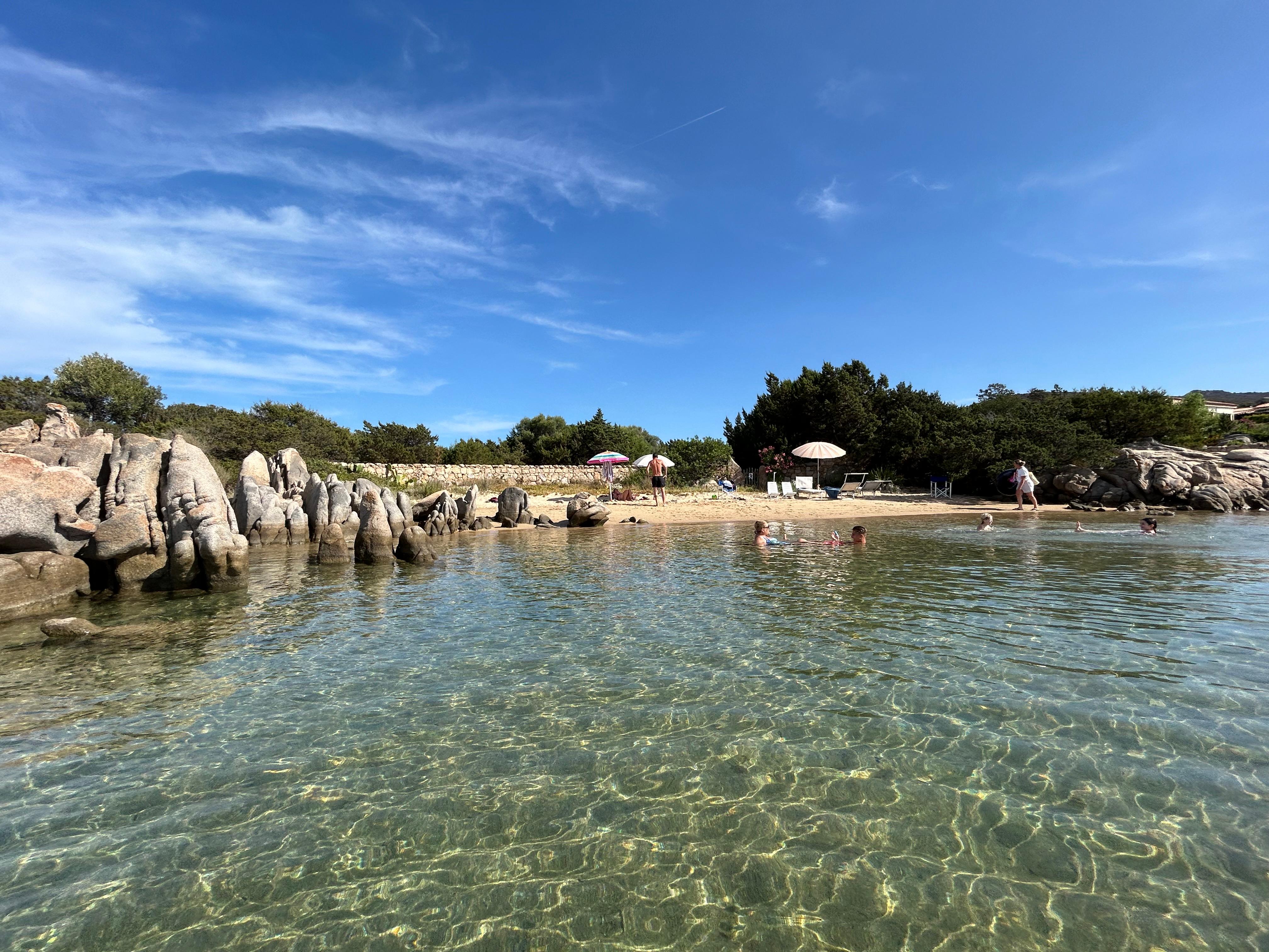 La petite plage à 5 minutes à pied en bas