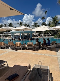 Pool.