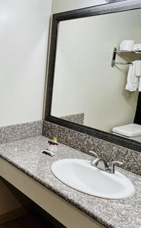 No toiletries in our room