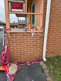 Food pantry outside?