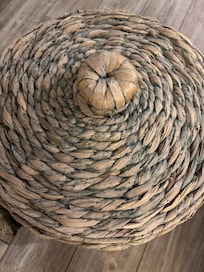 Wicker hamper