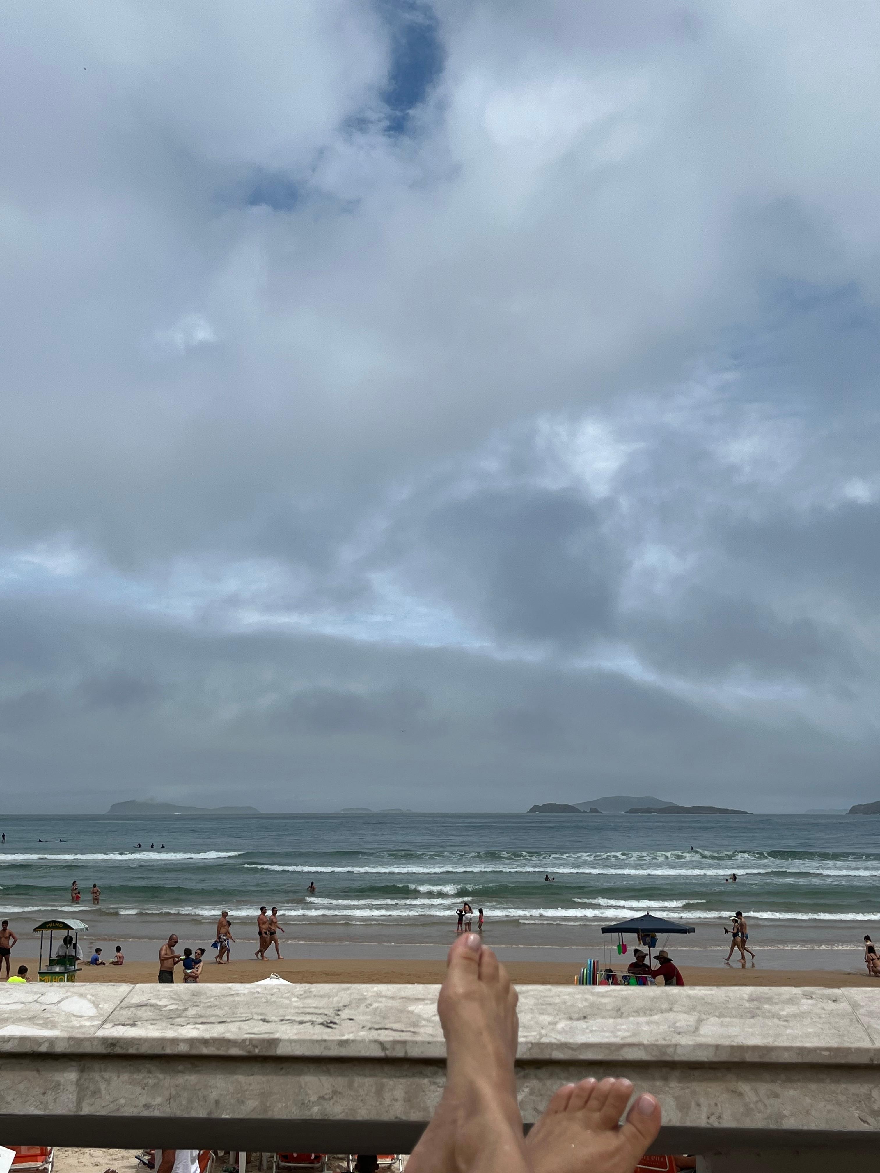 Relaxando na espreguiçadeira!!