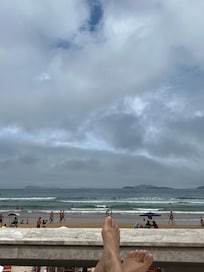 Relaxando na espreguiçadeira!!