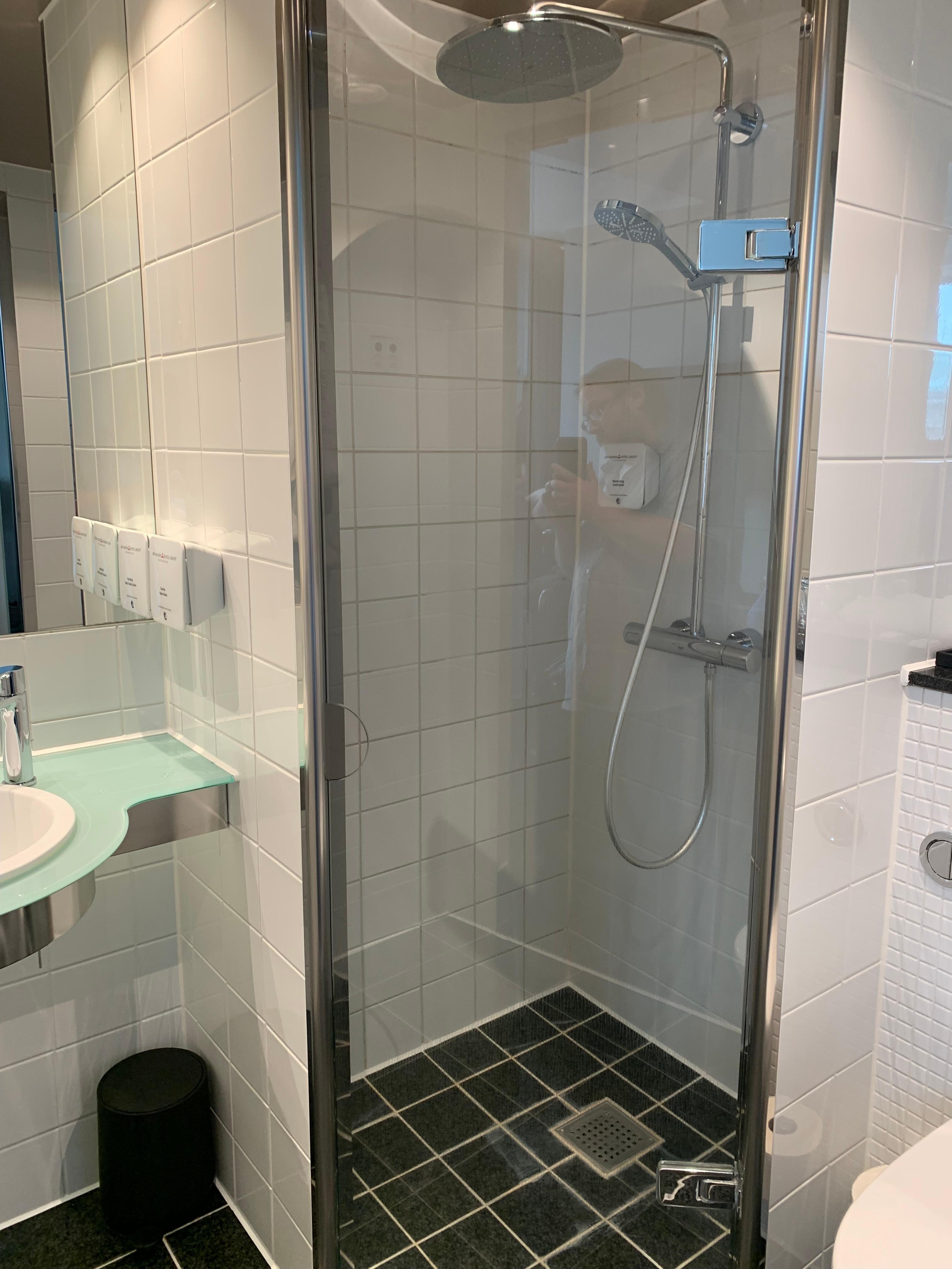 Bath room 