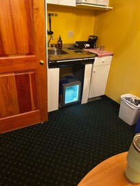 Tiny little fridge after our original fridge broke and we lost our food due to the other fridge stopped working