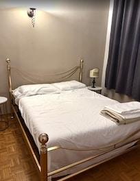 King size bed, comfortable after long day of walking