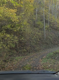 Sharing a few pictures of the road so future guests know what to expect.