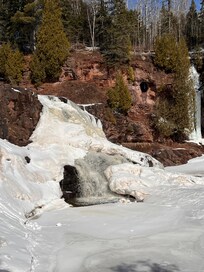 Gooseberry Falls was a quick 30 minutes or so up the road.