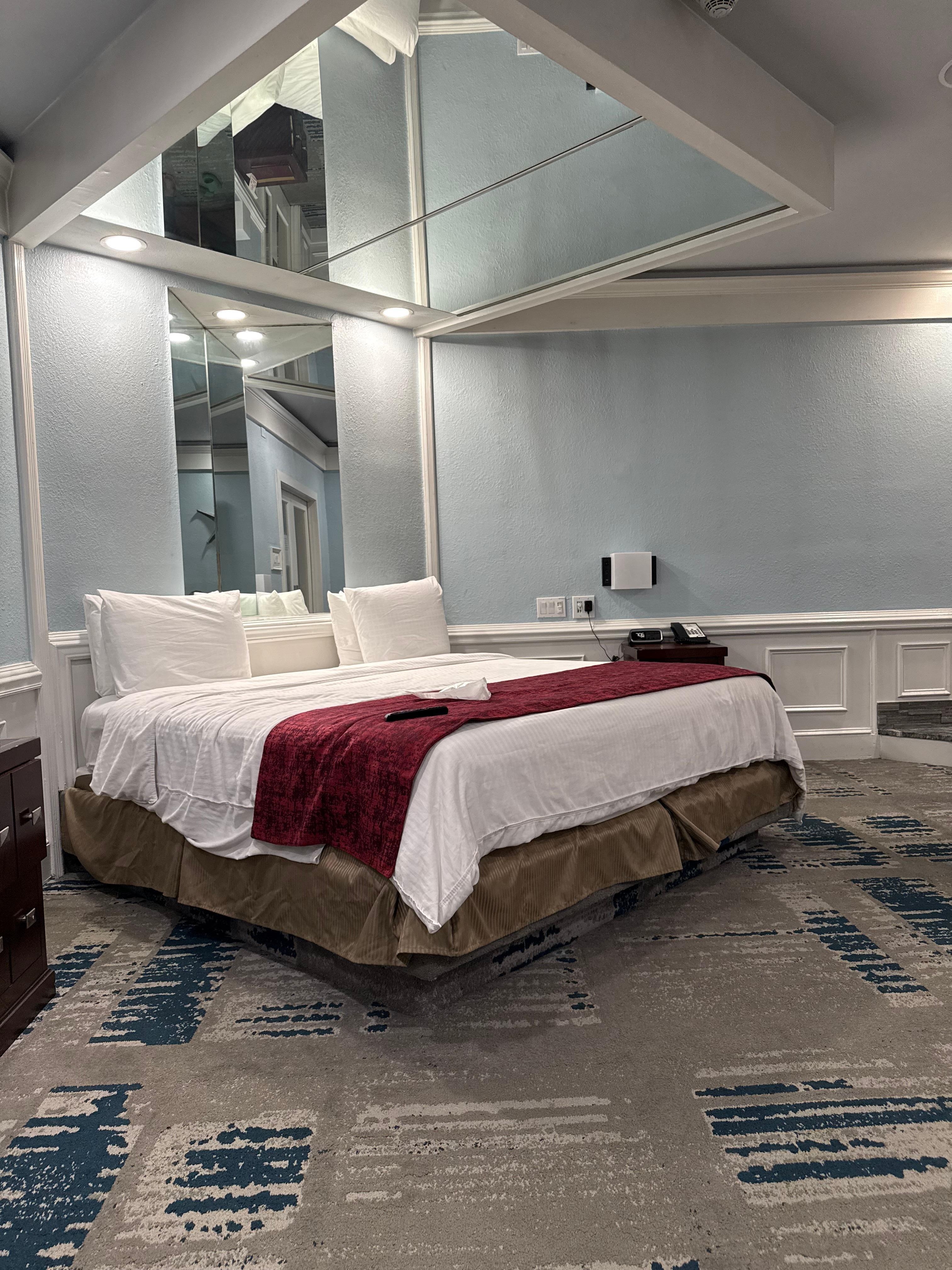 Bed room also have a fire place 