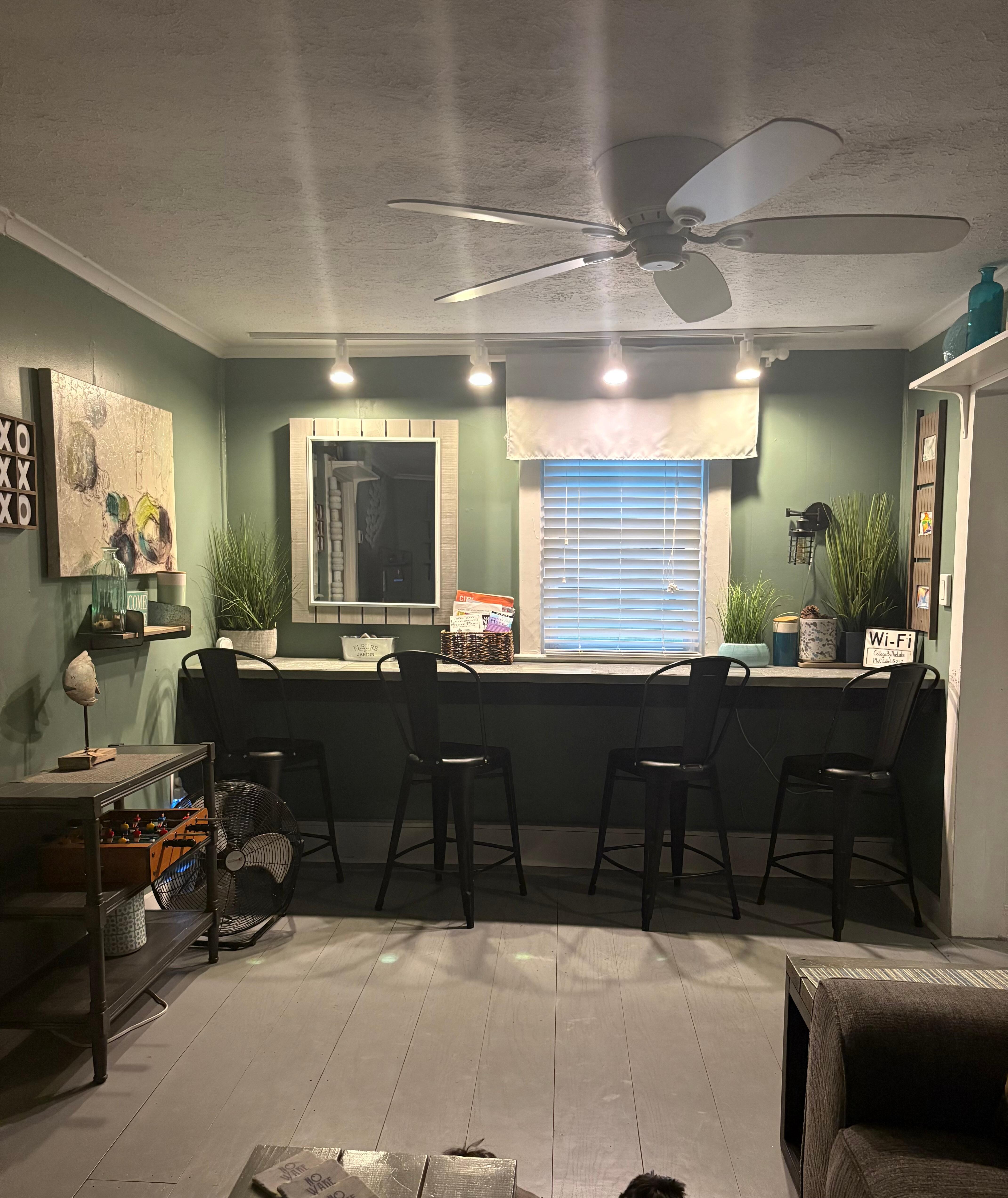 Dining Bar