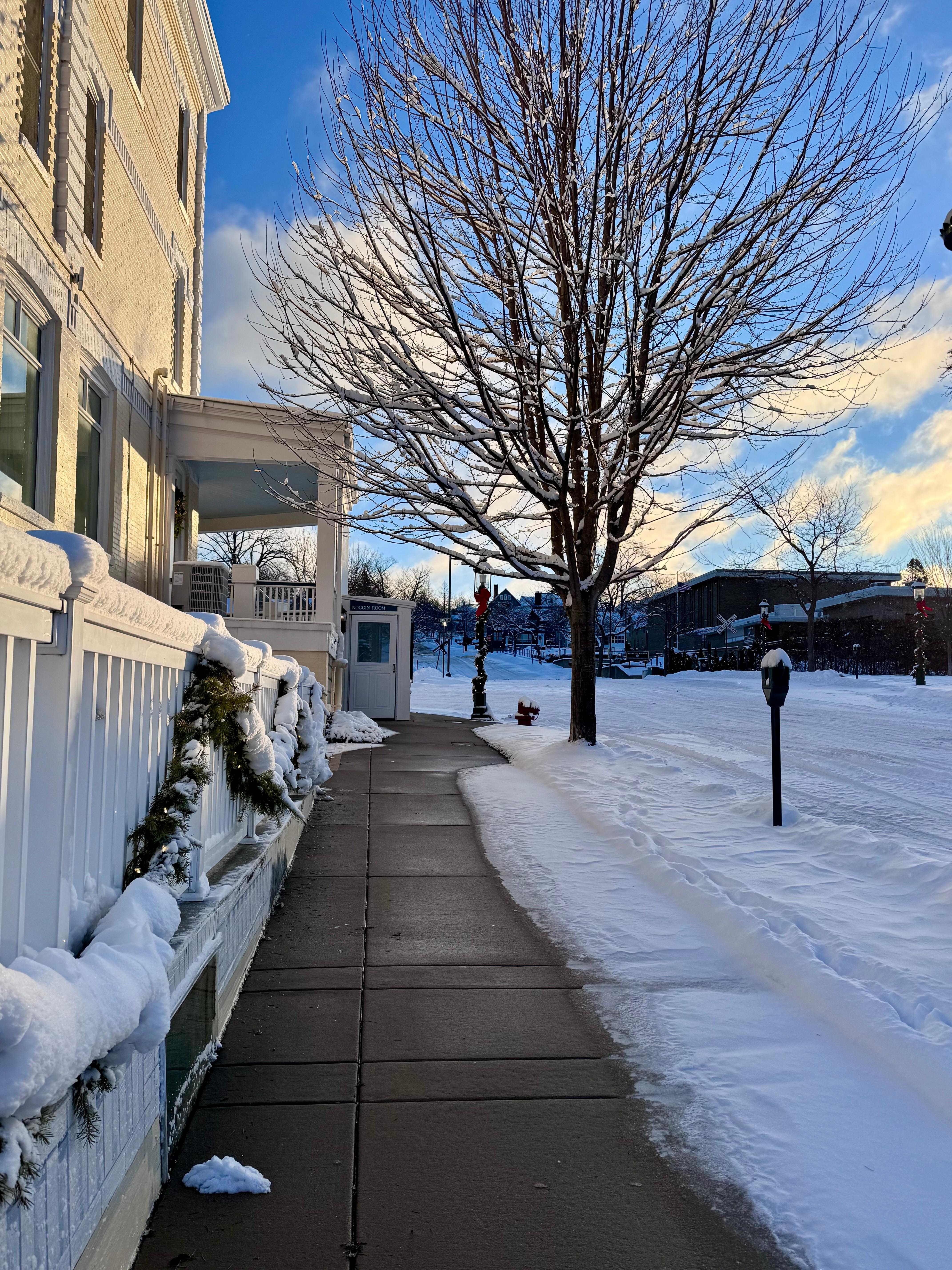 Bay Street view of The Perry Hotel