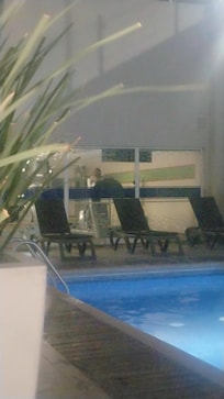 Área de alberca super agradable...