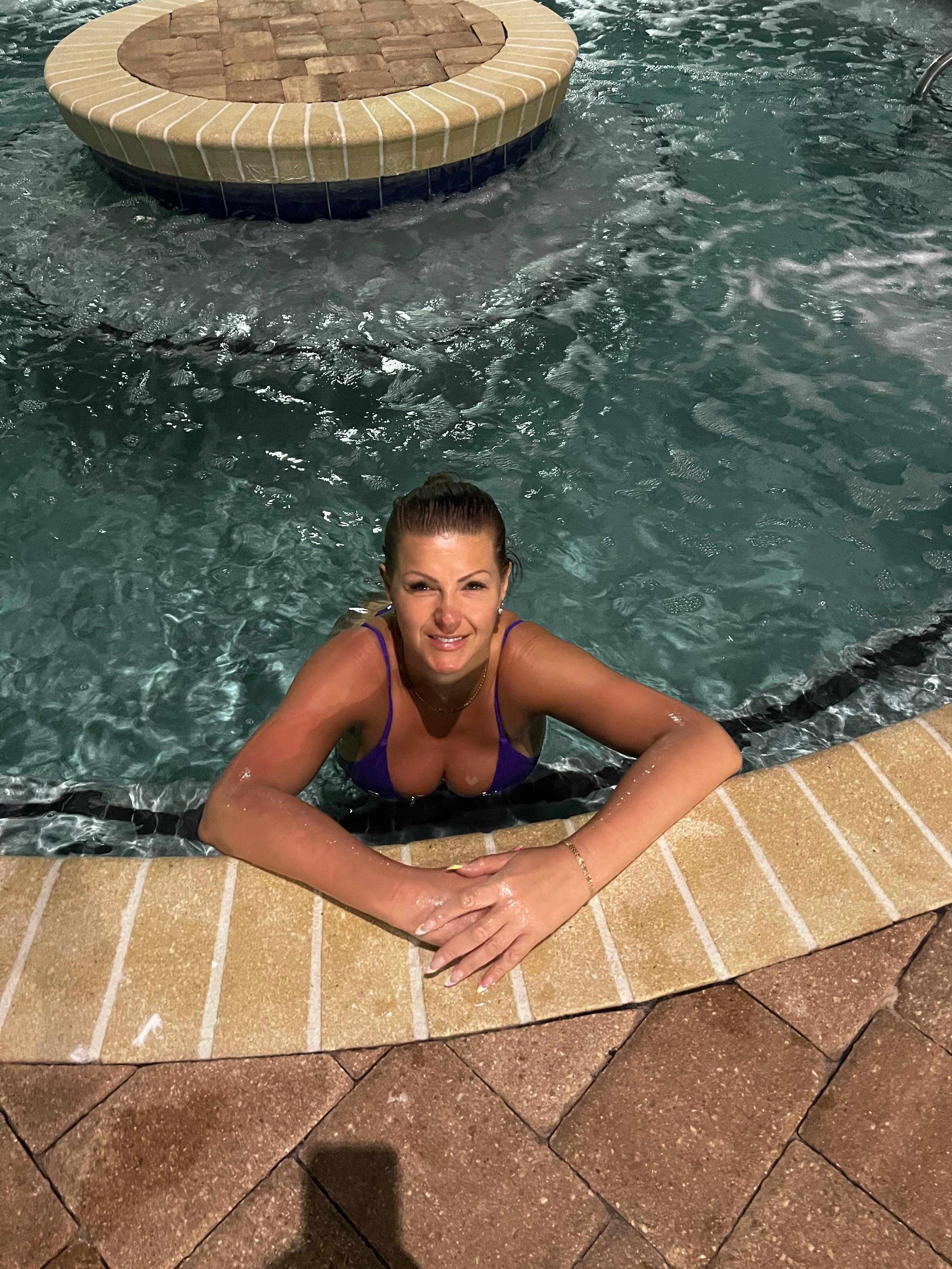 Hot tub felt great in cooler weather 