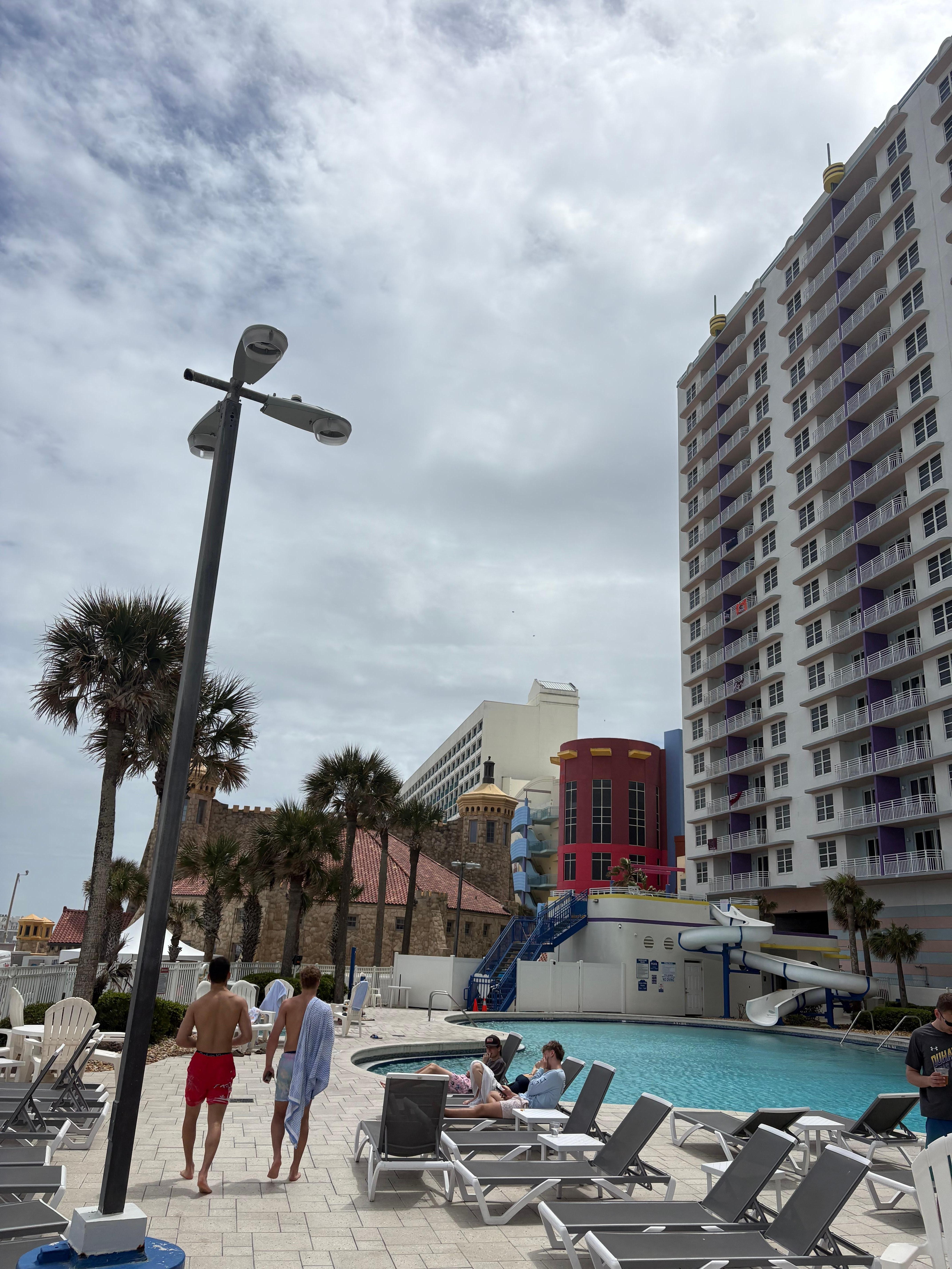 Nice pool area. Bar, hot tub, and lazy river. 