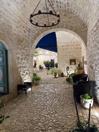 Entren till innergården