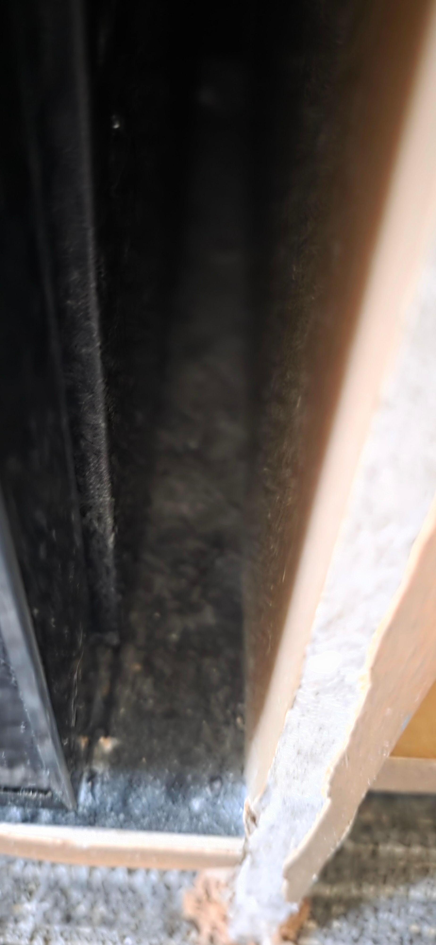 Alles staubig und schmutzig