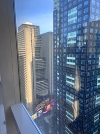 Was suppose to be a ball drop view and that was on the other side of the hotel.