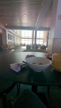 Breakfast in the lobby at the bar