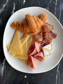 Food is delicious and cooked from scratch with the best ingredients!!
