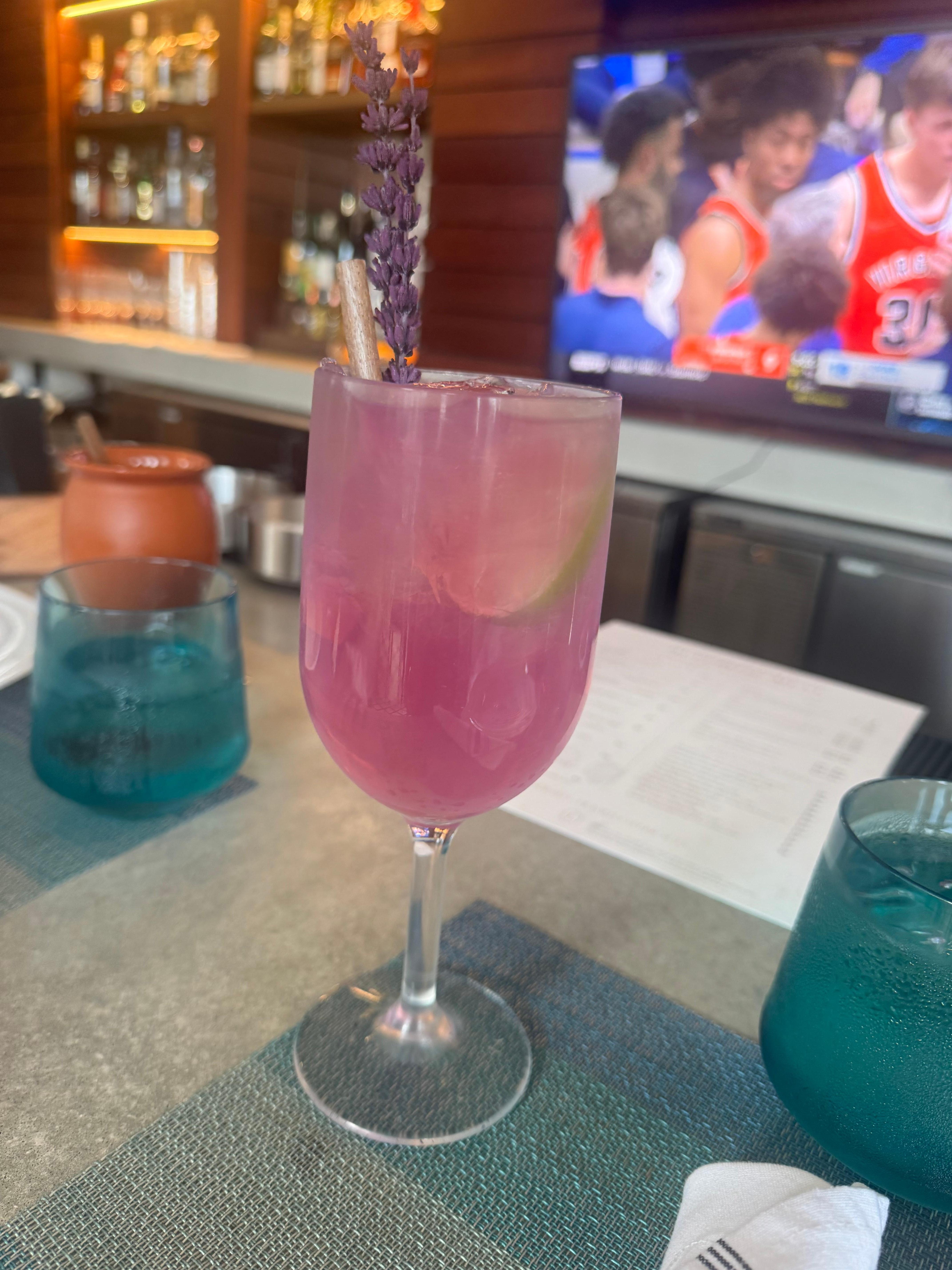Lavender Lemonade at pool bar 🥂