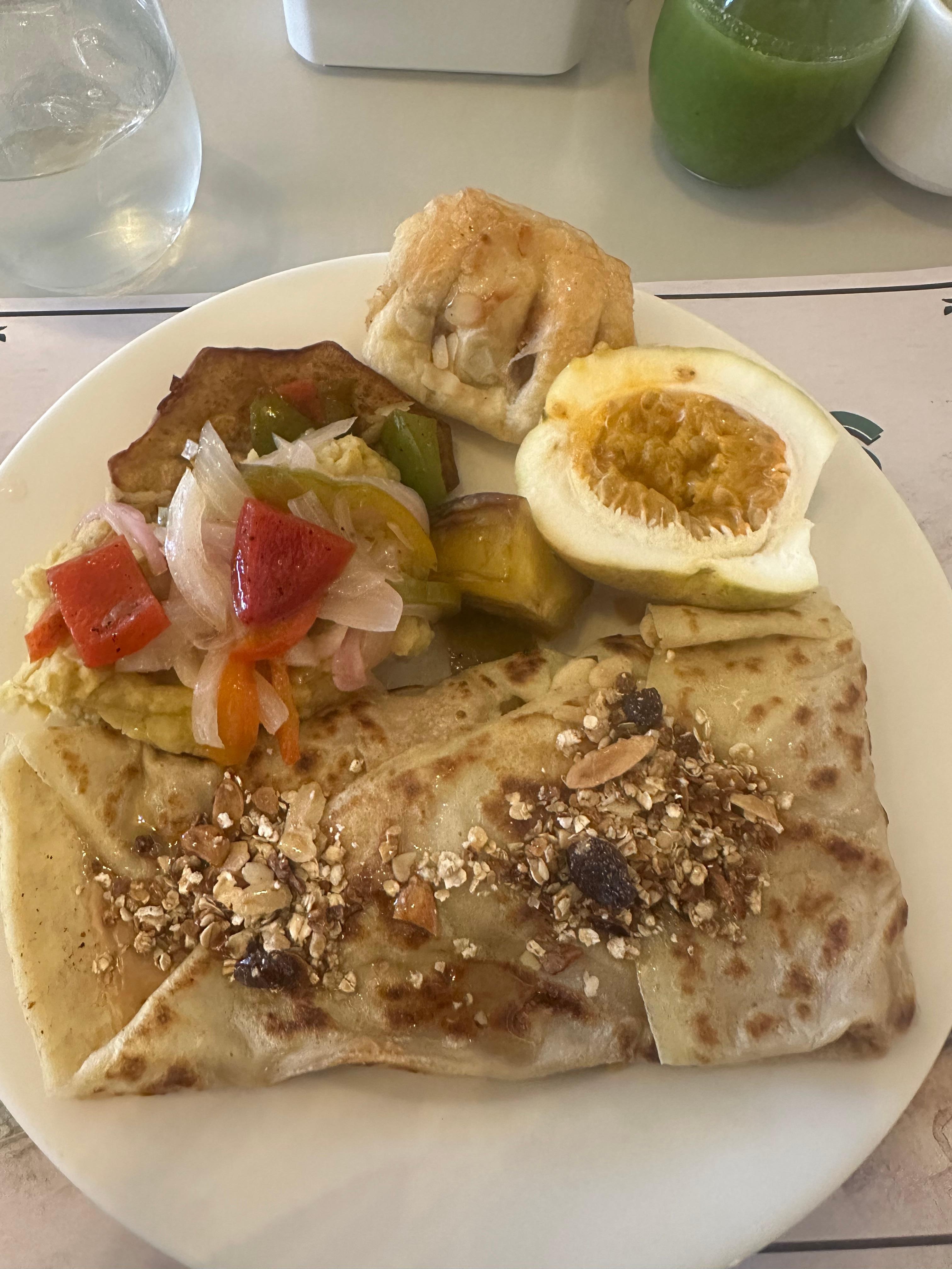 Breakfast at the buffet. Lots of options available. 