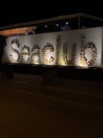 Erster Eindruck bei abendlicher Ankunft