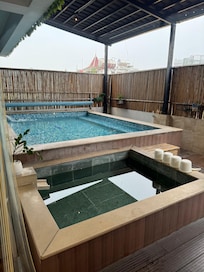 一番気に入ったのが屋上にお風呂とサウナと水風呂!
