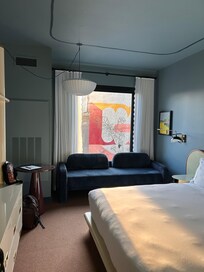 Room was clean and bed was insanely comfortable!!
