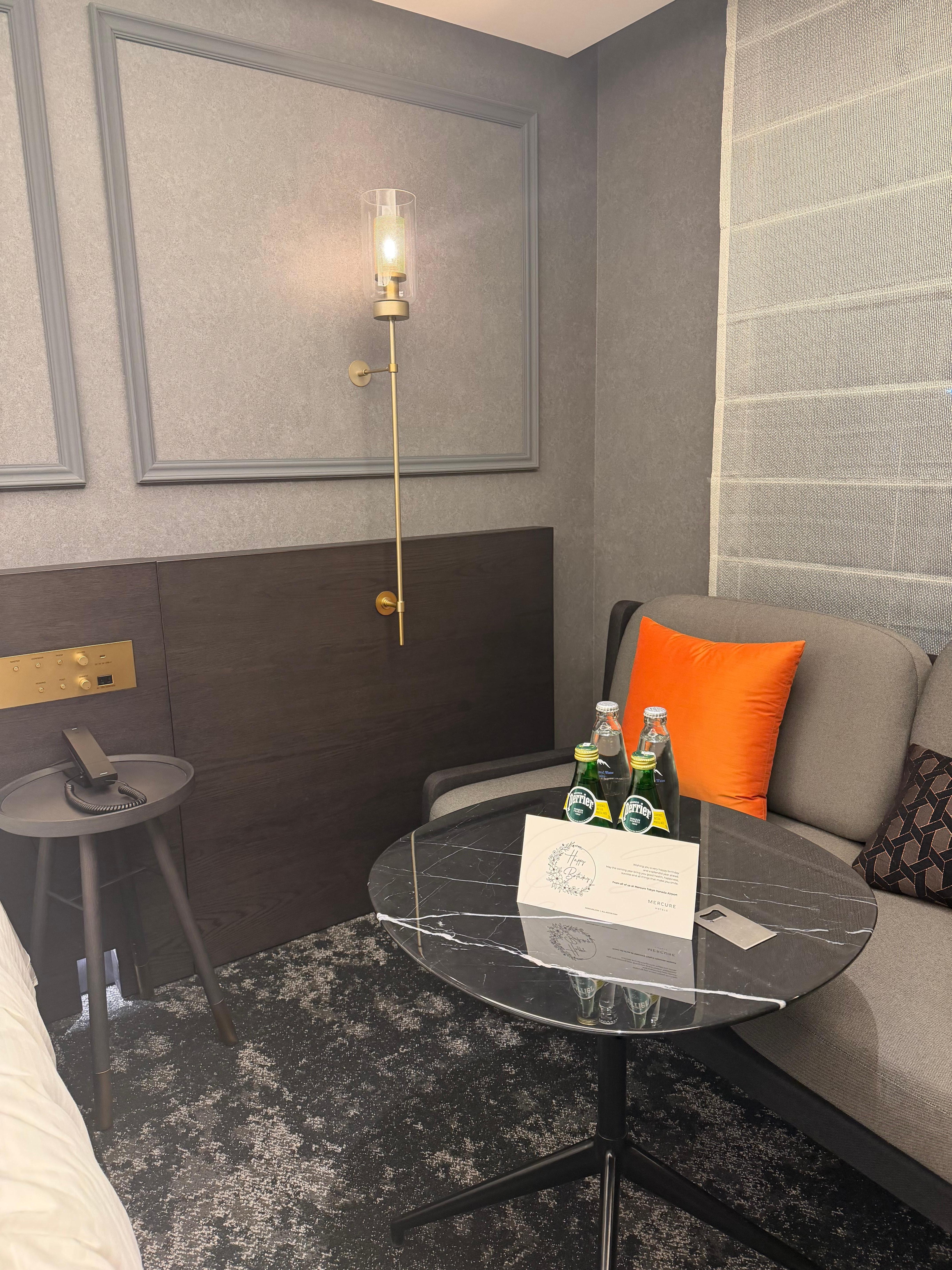 They left a little congrats/happy birthday for my boyfriend’s 21st birthday.