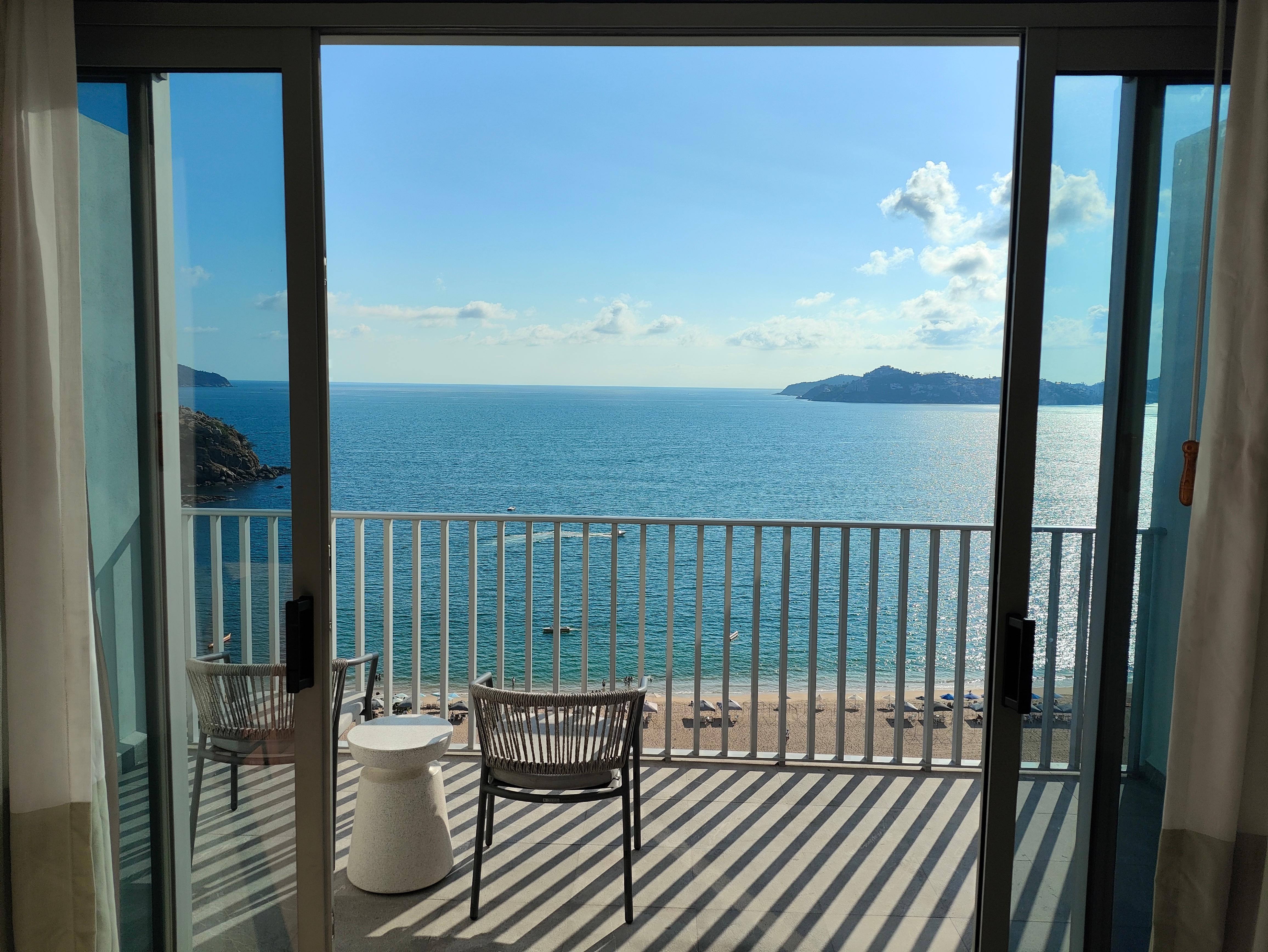 La vista al mar desde el balcón 