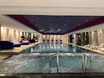 HyvÀnkokoinen uima-allas