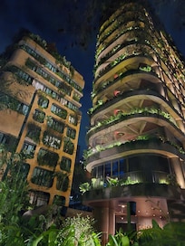 Night View of 23 Hotel & 23 Living