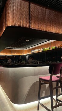 Bar (rooftop)