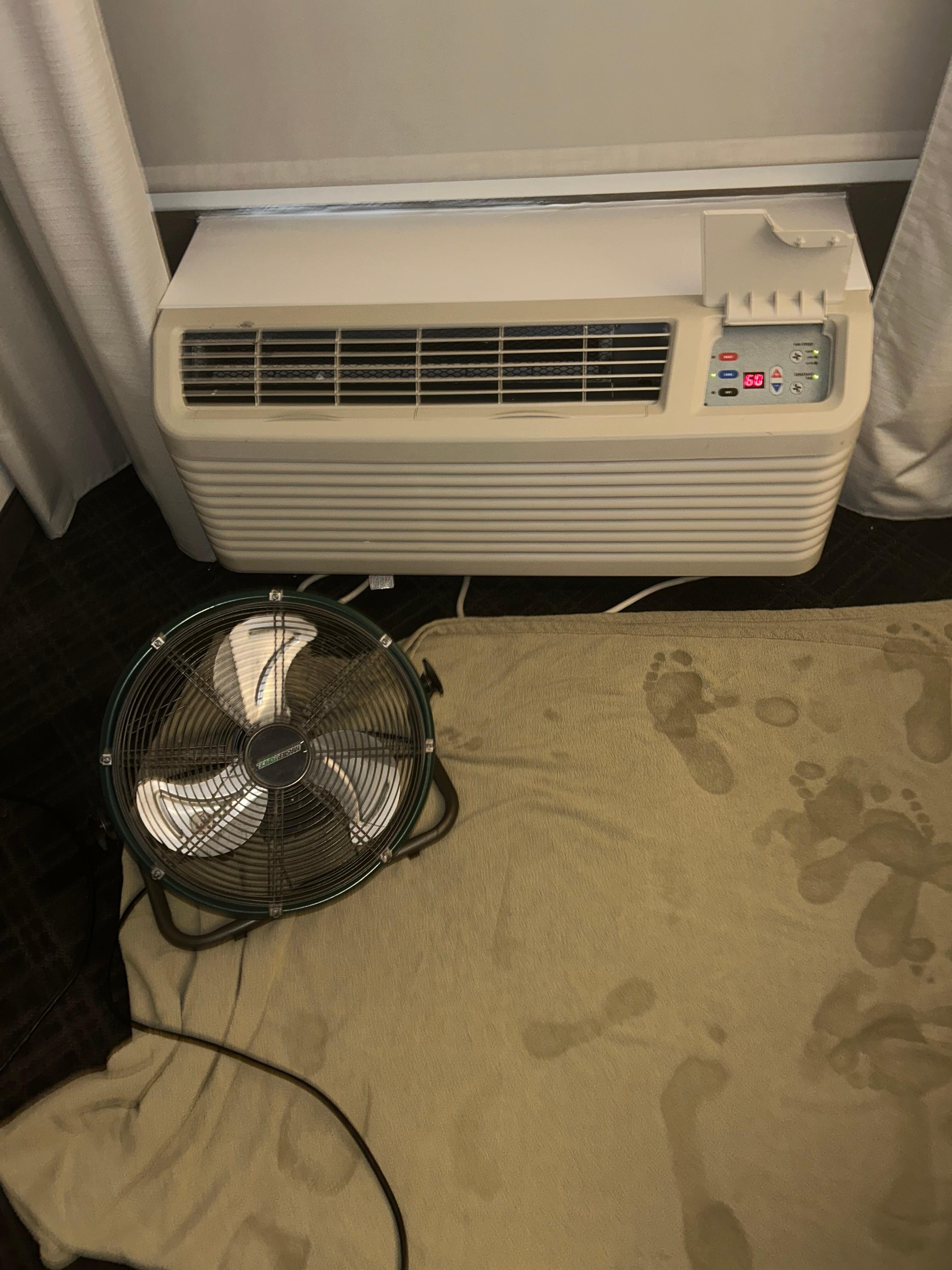 Wet floor A/c on 60 and room was still hot