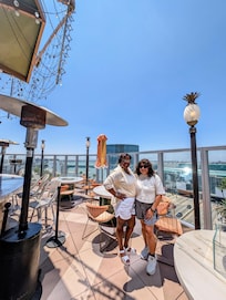 Gorgeous scenes and the drinks were on point!!!