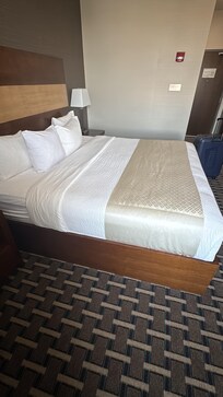 King bed very comfy