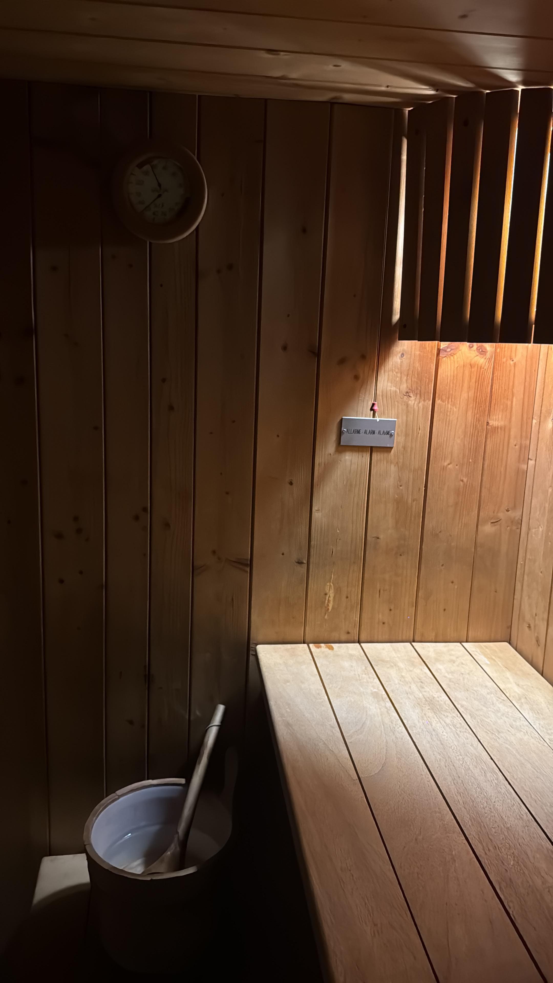 Cuentan con sauna para relajarse 