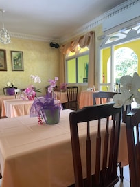 Dining room with beautiful (real) orchids