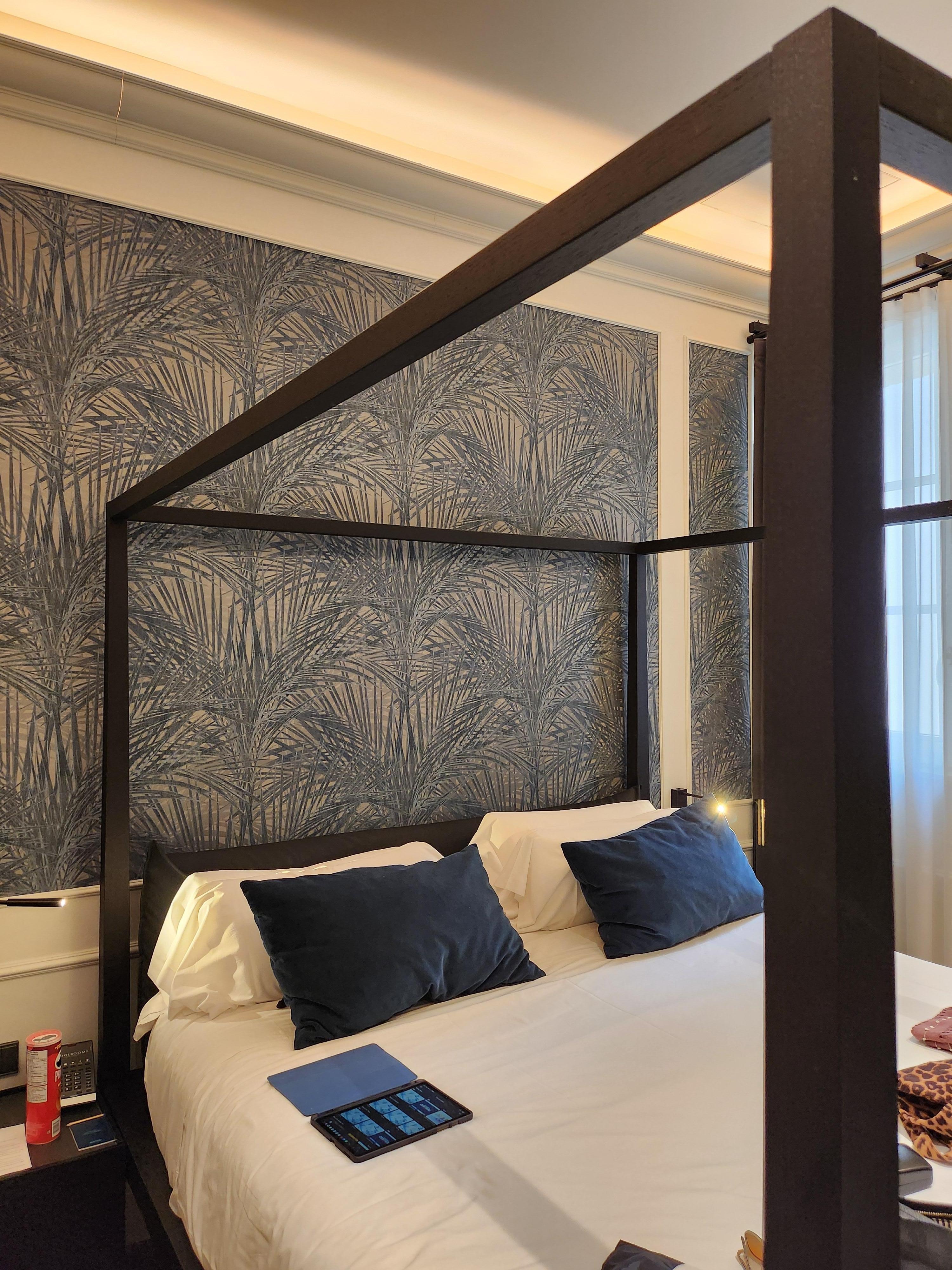 Wonderful canopy bed in the deluxe room. 