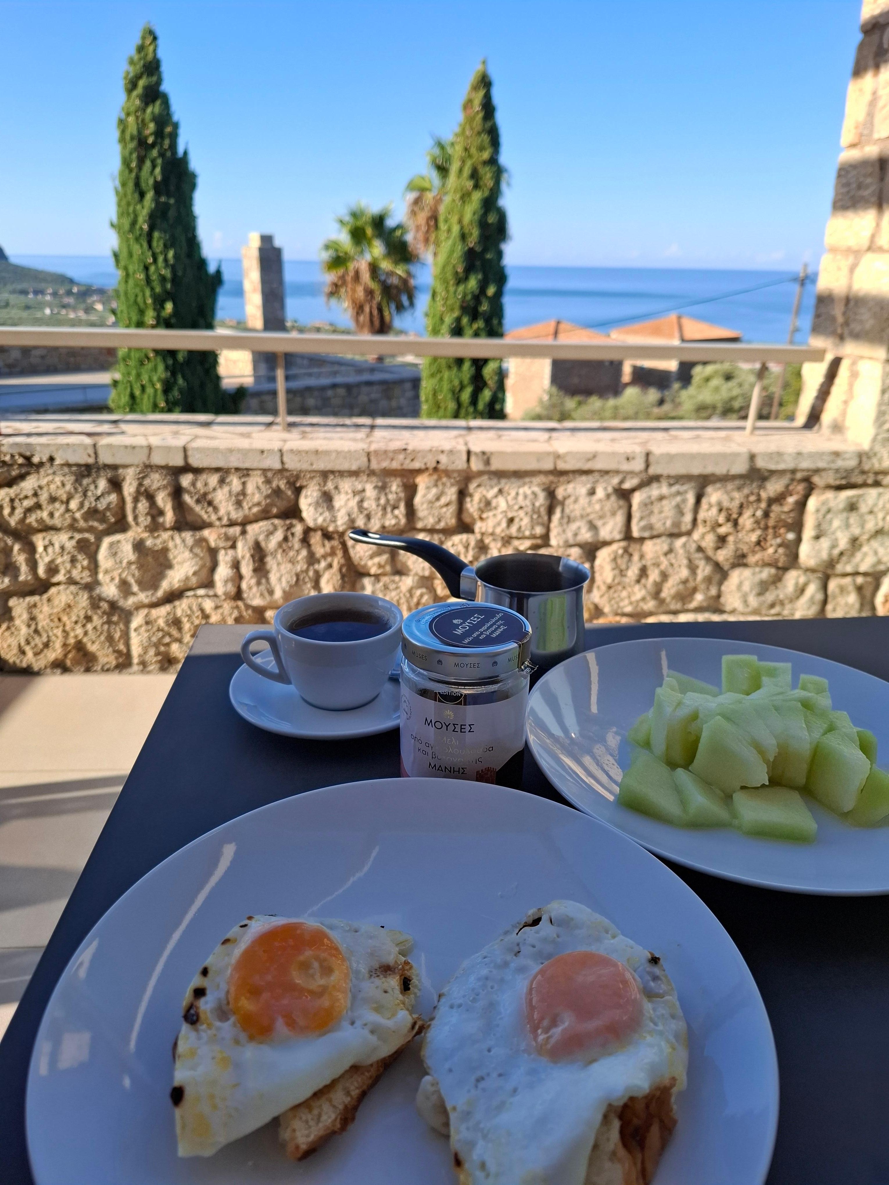 Everything available to cook your own breakfast 