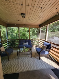 Side screened in porch