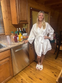 The bride to be getting ready for hair and makeup!