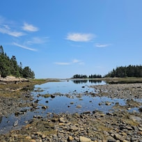 Lee recommended the Schoodic Peninsula side of Acadia to get away from the crowds. We definitely agree, it was gorgeous!