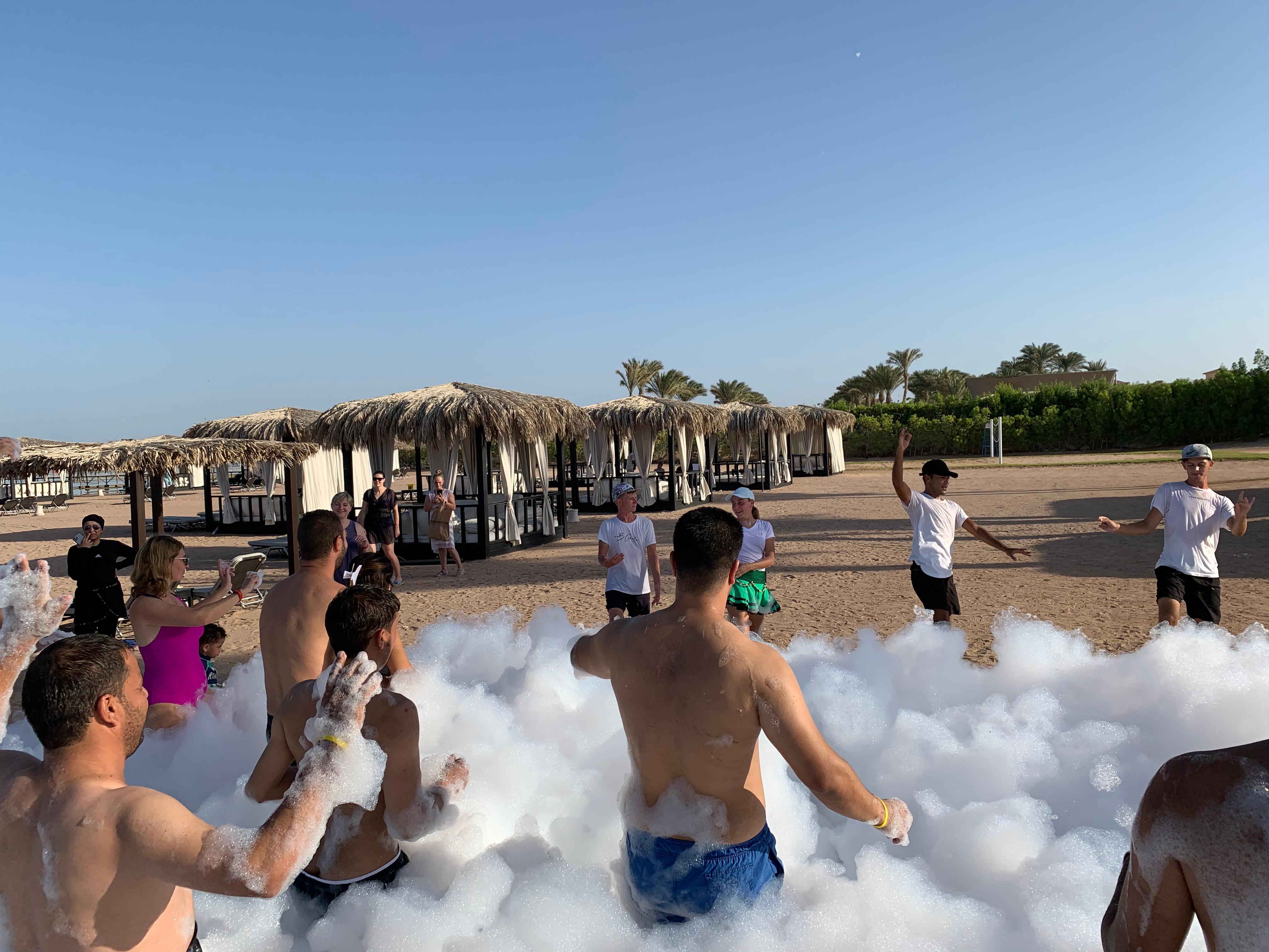 Foam beach party 