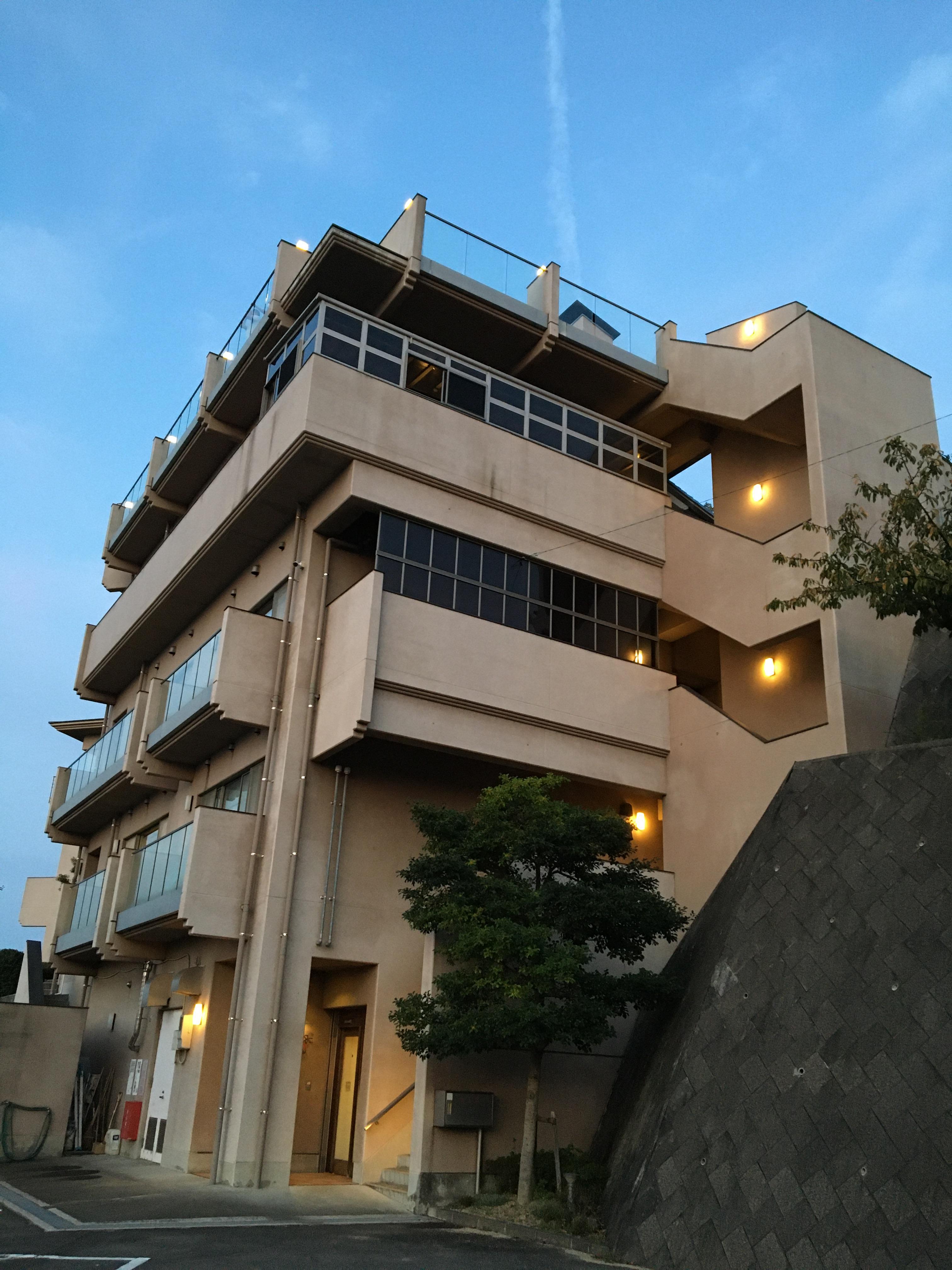 View of hotel from the parking lot below